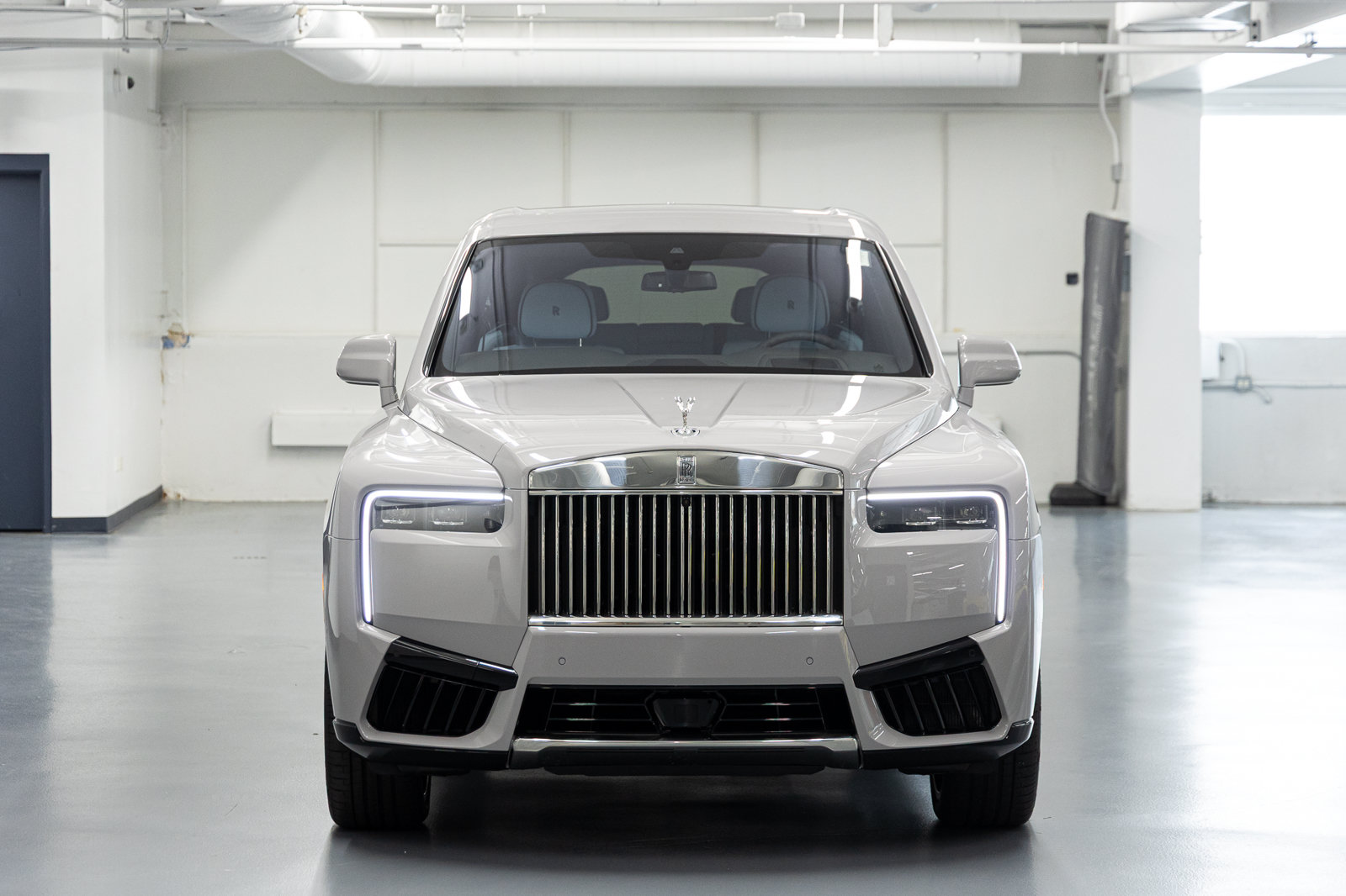 New 2027 Rolls-Royce Cullinan AWD/4WD image 9