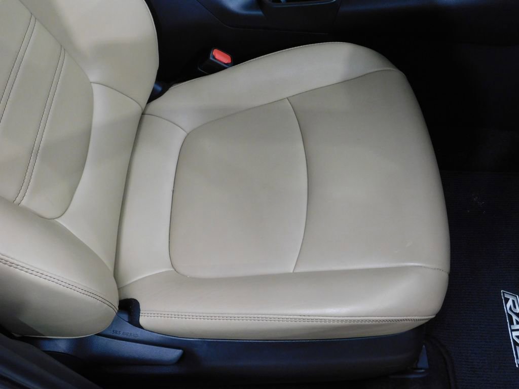 Used 2020 Toyota RAV4 Limited w/ Carpet Mat Package image 95