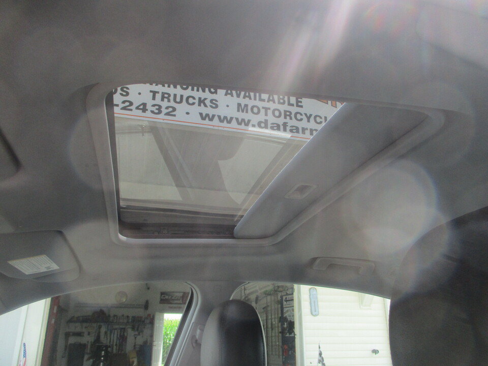 Used 2005 Buick LaCrosse CXS w/ Gold Convenience Package FWD image 10