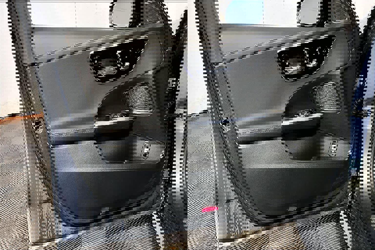 New 2026 Mercedes-Benz C 300 4MATIC Sedan image 11