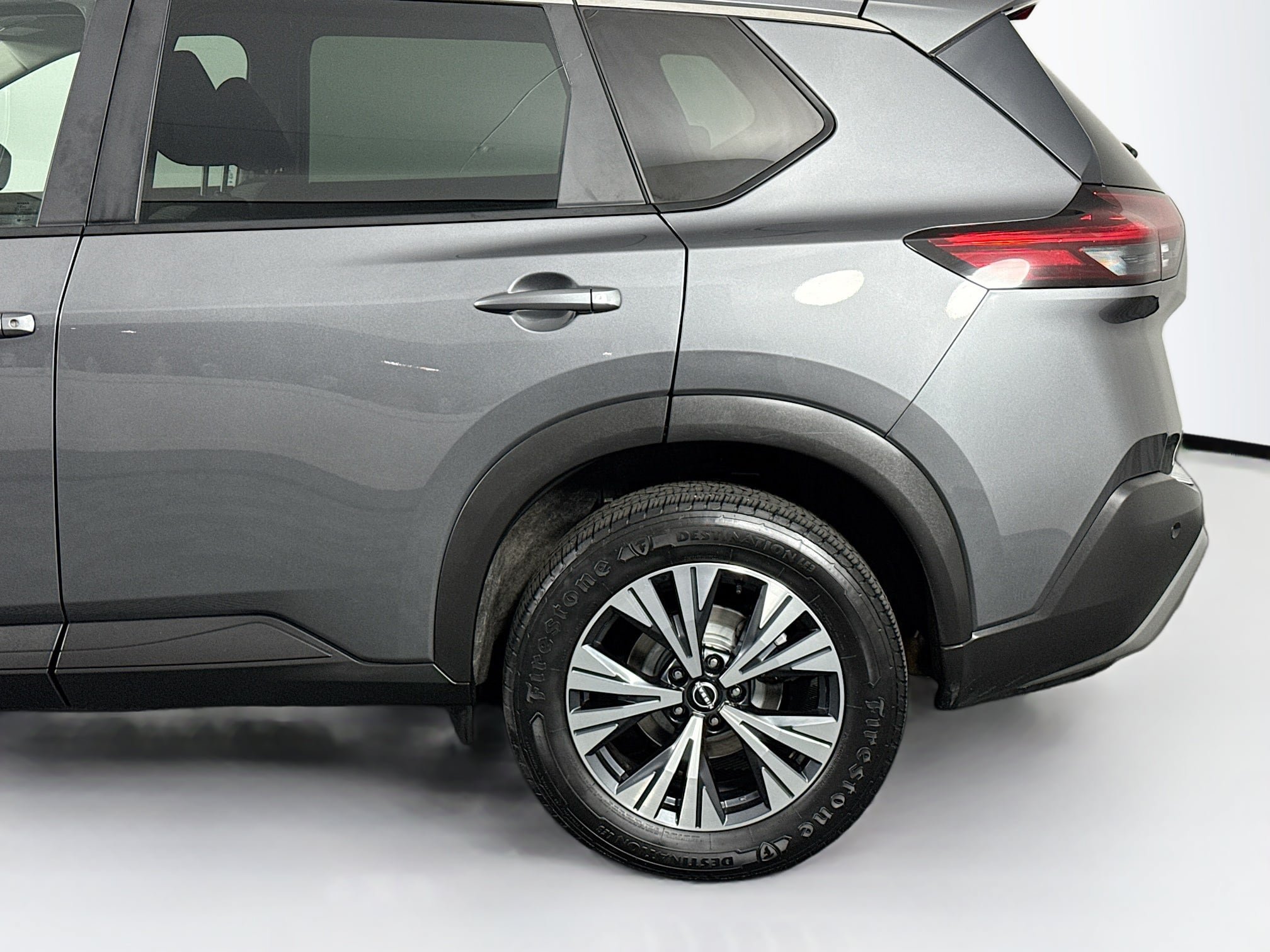 Used 2023 Nissan Rogue SV AWD/4WD image 44