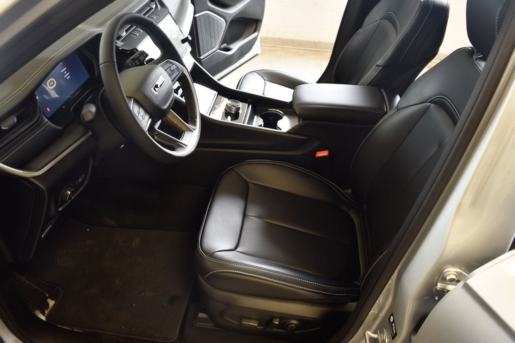 New 2026 Jeep Grand Cherokee Limited image 14