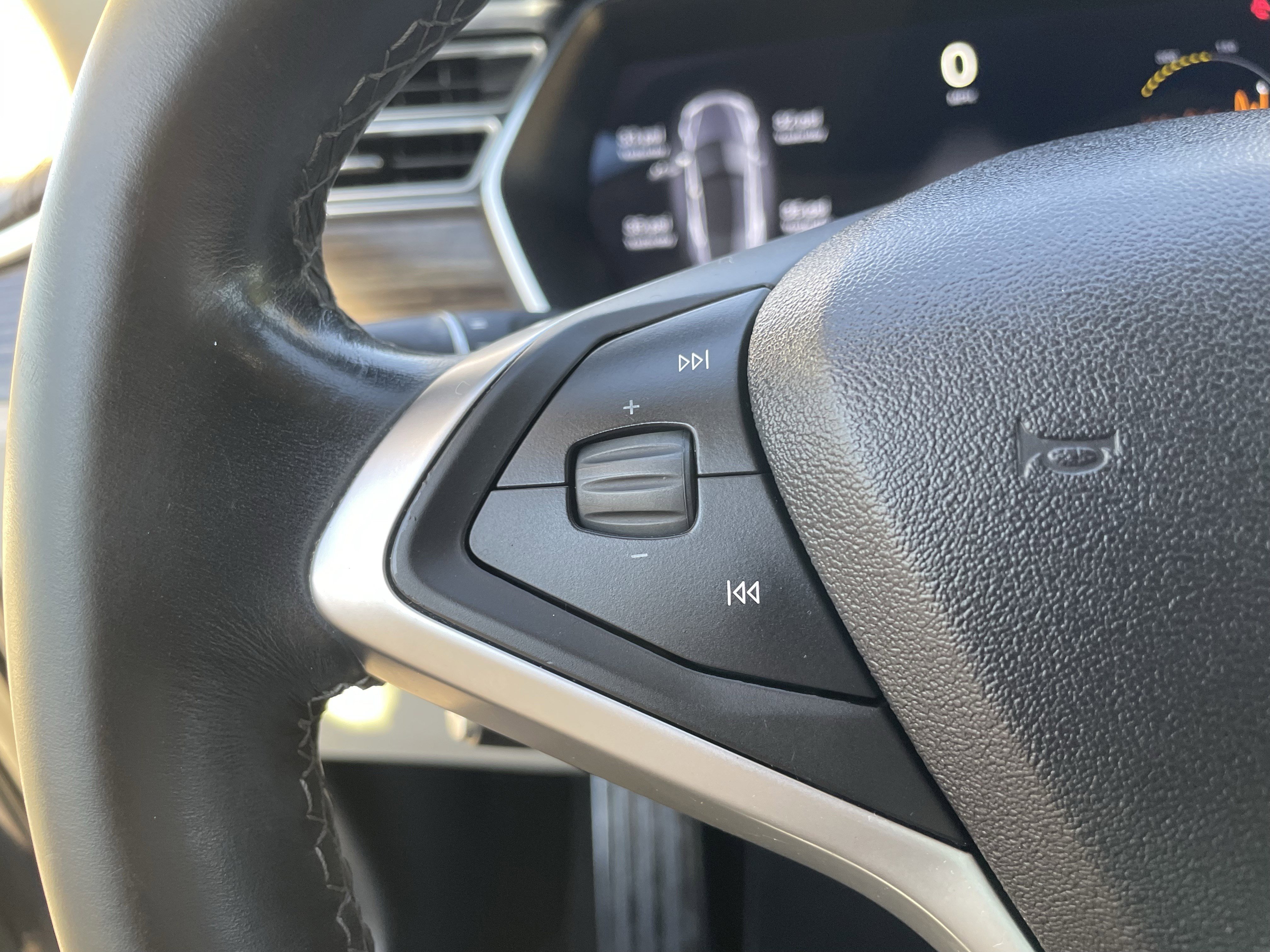 Used 2014 Tesla Model S image 26