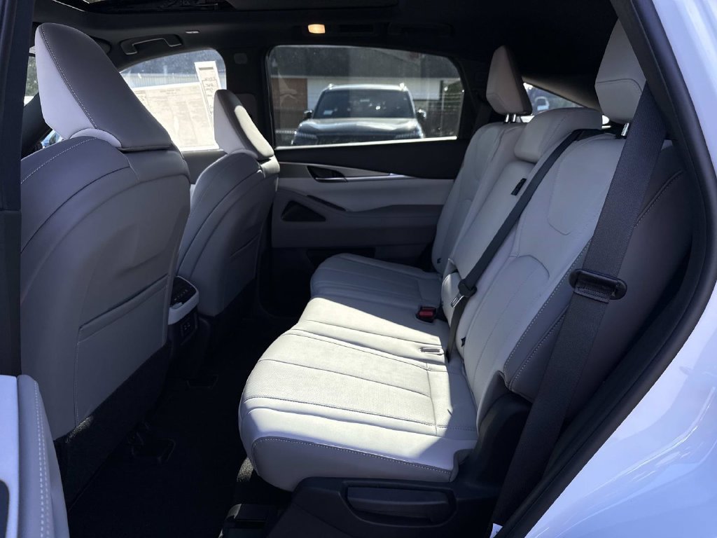 New 2027 INFINITI QX65 Luxe w/ Cargo Package AWD/4WD image 18