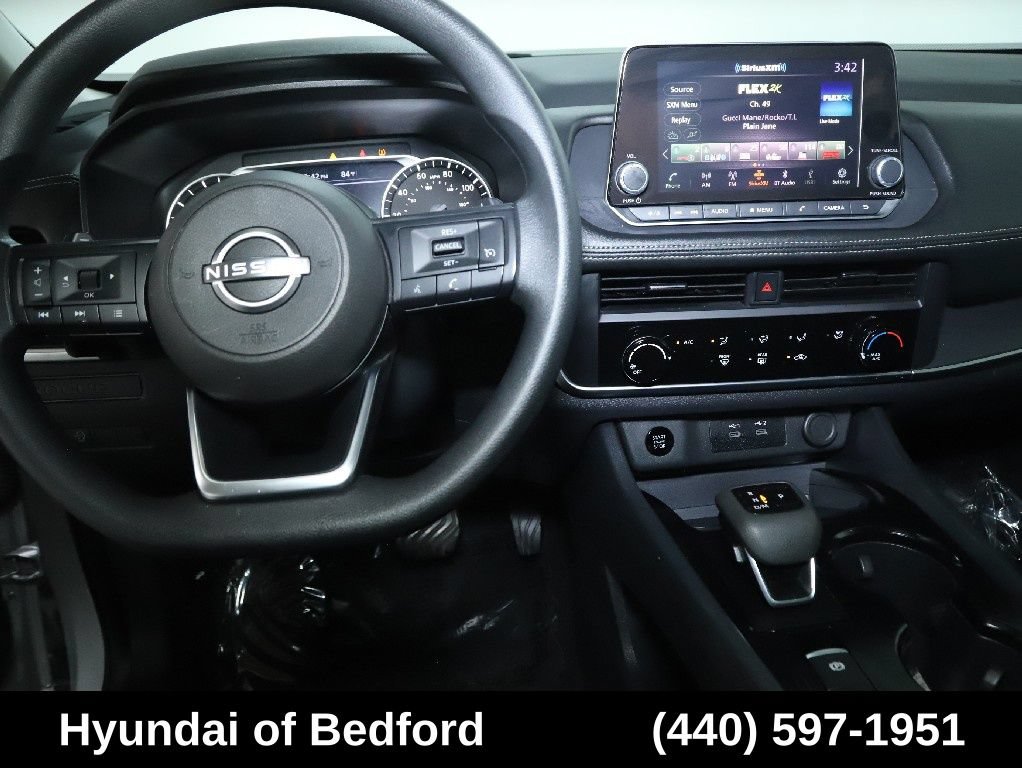 Used 2024 Nissan Rogue S AWD/4WD image 30
