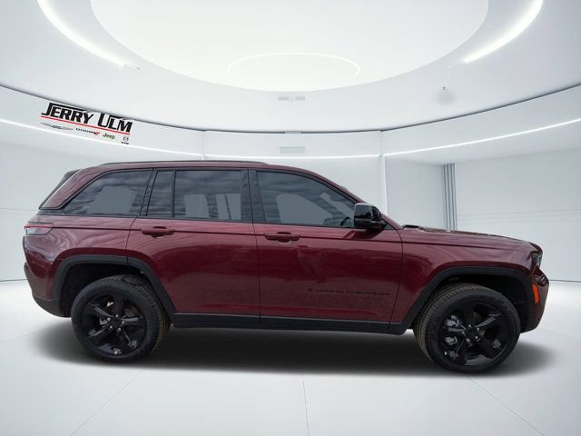 New 2025 Jeep Grand Cherokee Limited w/ Black Appearance Package RWD image 2