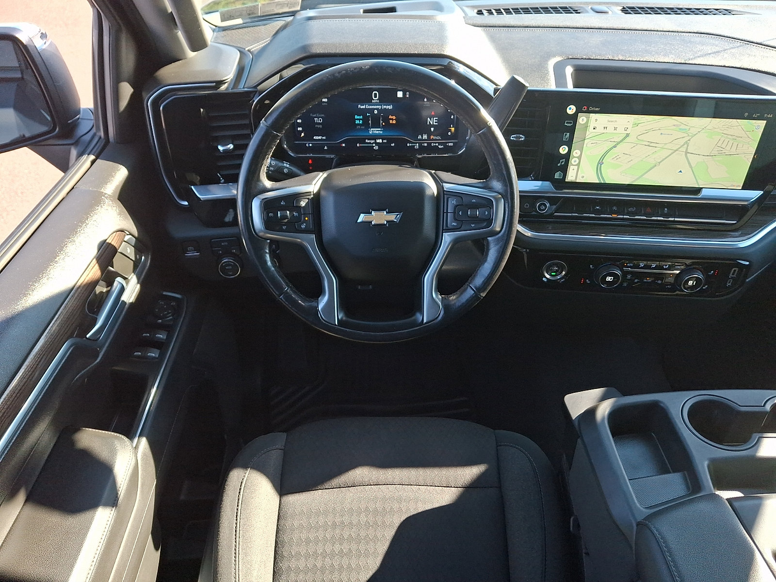 Used 2022 Chevrolet Silverado 1500 LT AWD/4WD image 11