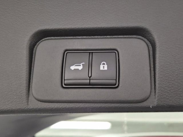 Used 2024 Nissan Rogue SV image 9