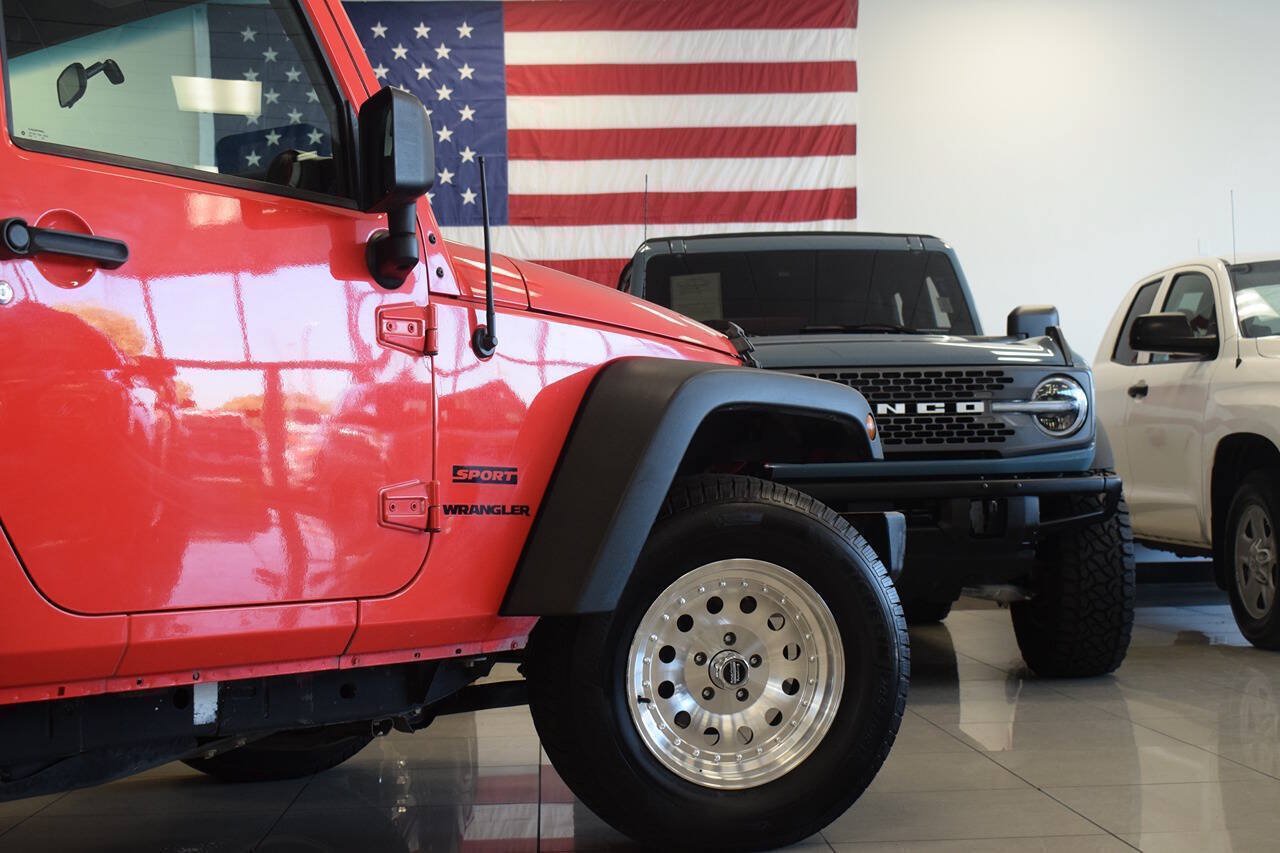 Used 2013 Jeep Wrangler Sport AWD/4WD image 16