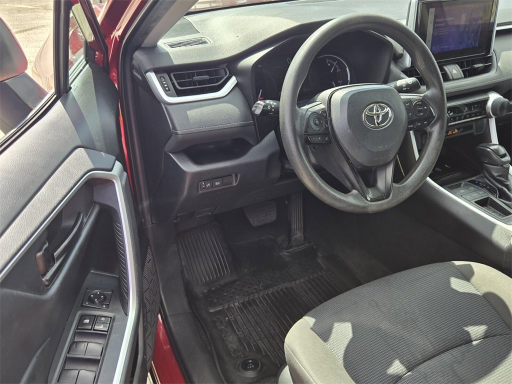 Used 2023 Toyota RAV4 LE image 11