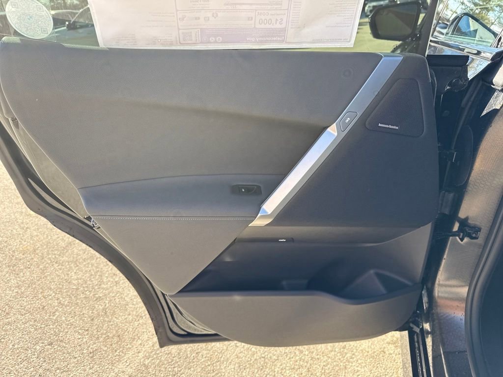 New 2026 BMW iX xDrive60 w/ M Sport Package image 23