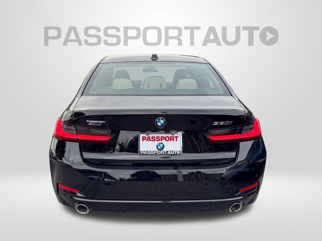 New 2026 BMW 330i xDrive Sedan w/ Premium Package AWD/4WD image 5