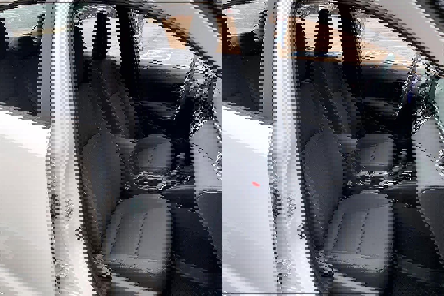 Used 2024 Toyota Corolla LE FWD image 9