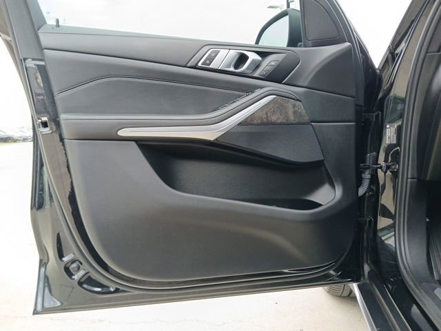 Used 2024 BMW X5 xDrive40i image 21