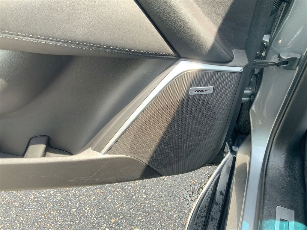 Certified 2020 Cadillac Escalade Luxury w/ Escalade Sport Edition image 24