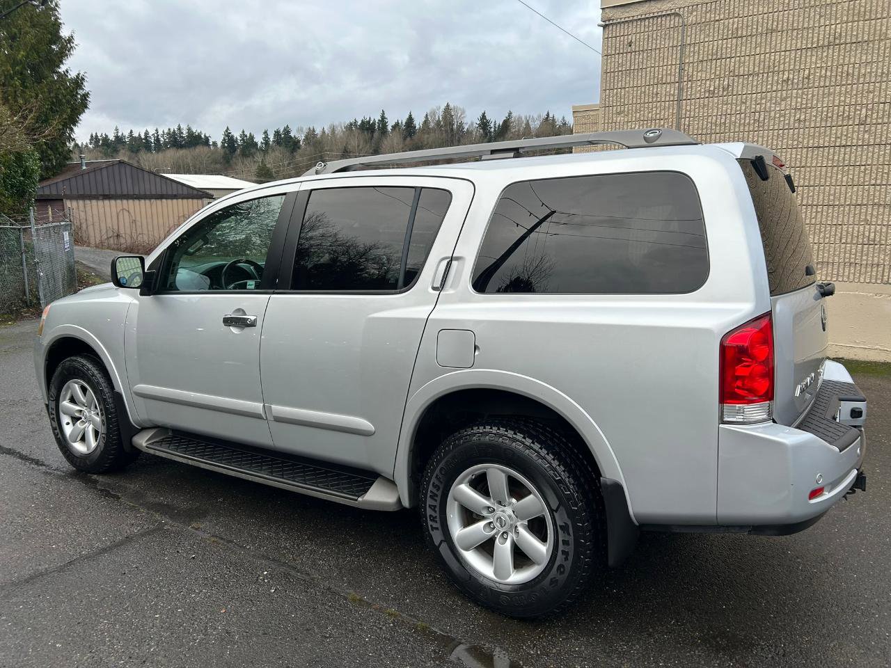 Used 2015 Nissan Armada SV AWD/4WD image 7