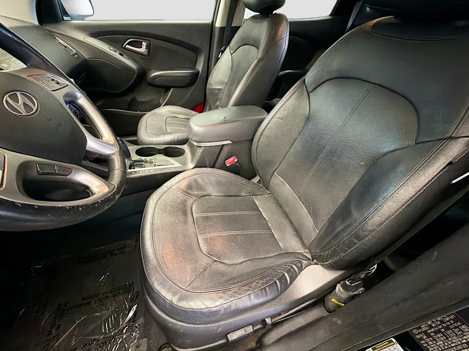 Used 2012 Hyundai Tucson Limited w/ Premium Pkg FWD image 11