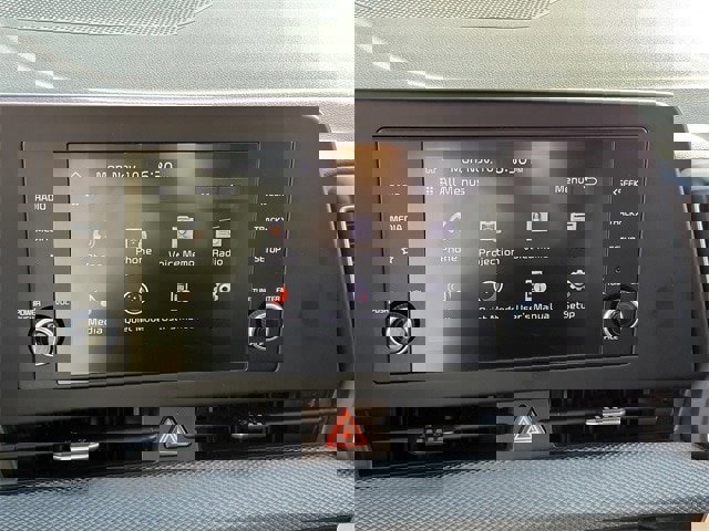 Used 2024 Kia Sportage LX image 17