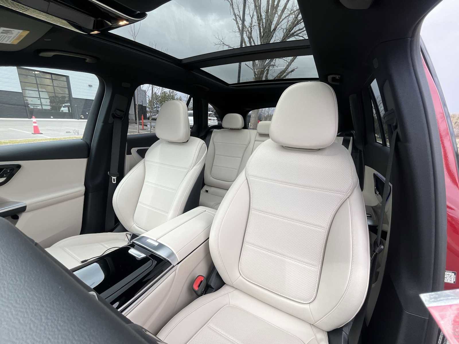 New 2026 Mercedes-Benz GLC 300 4MATIC image 10
