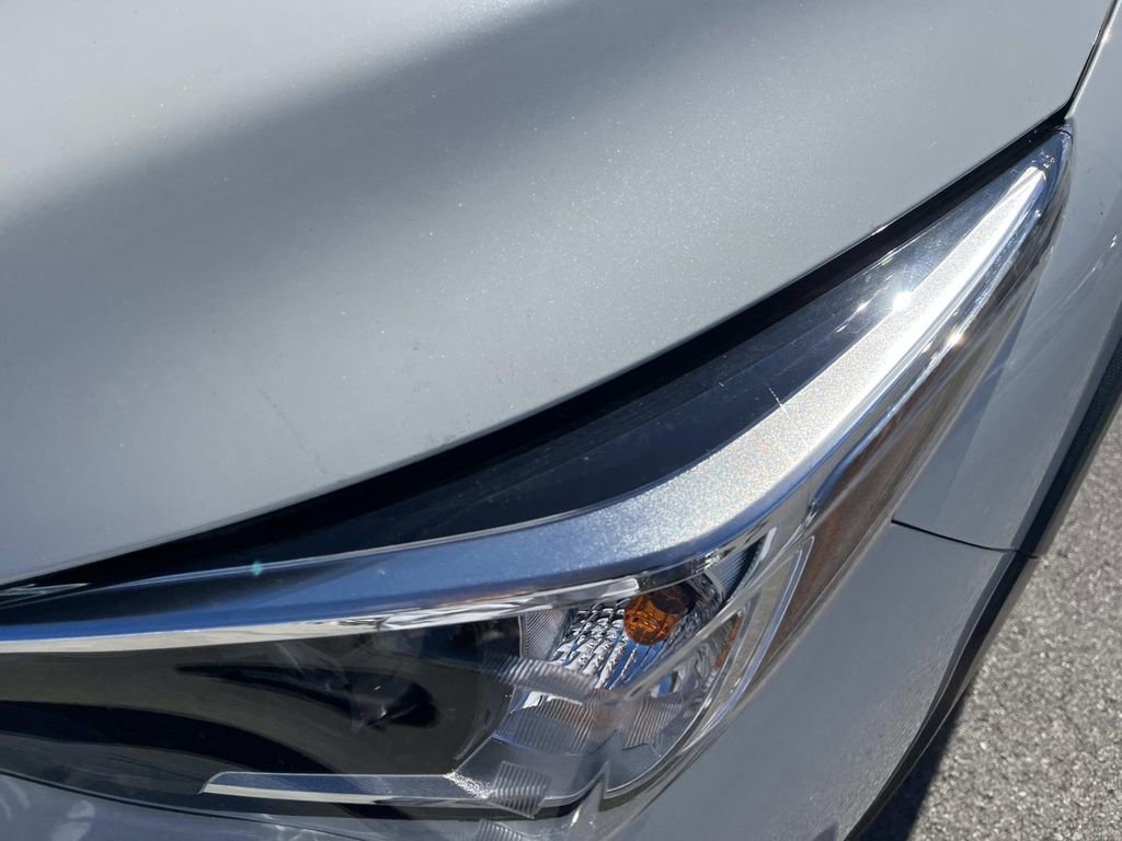 Used 2025 Subaru Crosstrek 2.5i Premium image 9