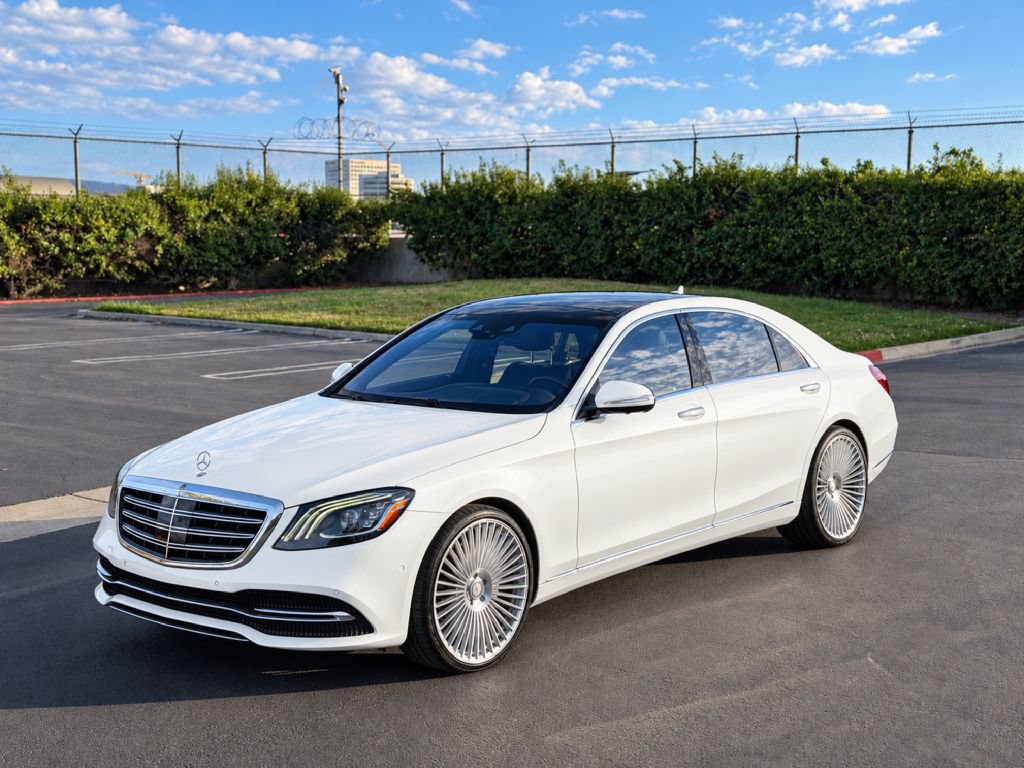 Used 2020 Mercedes-Benz S 560 Sedan image 2
