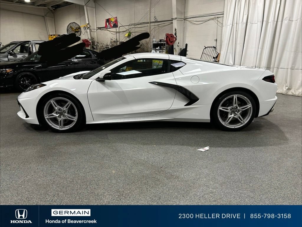 Used 2021 Chevrolet Corvette Stingray Coupe w/ 1LT RWD image 5
