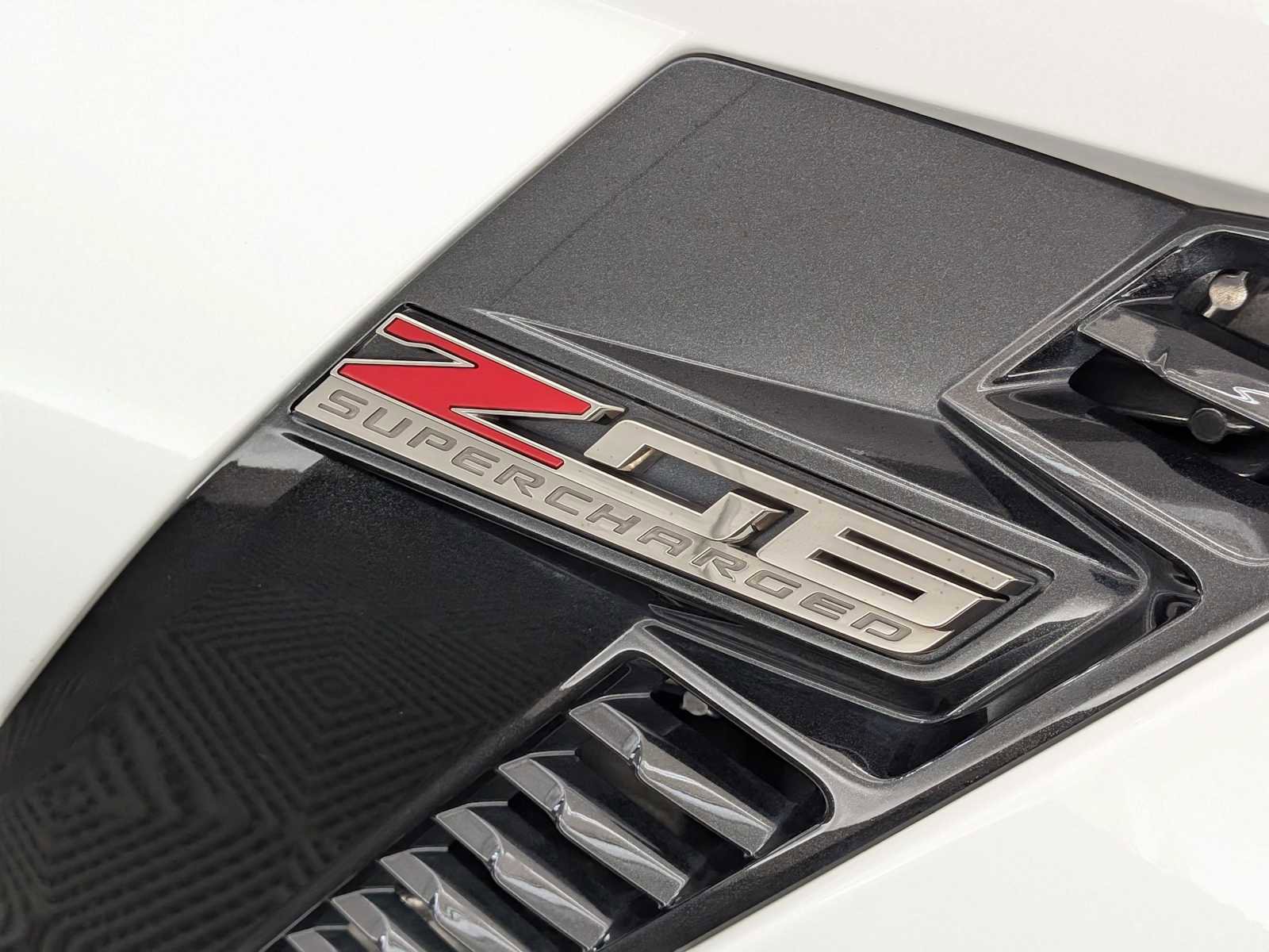 Used 2016 Chevrolet Corvette Z06 image 12