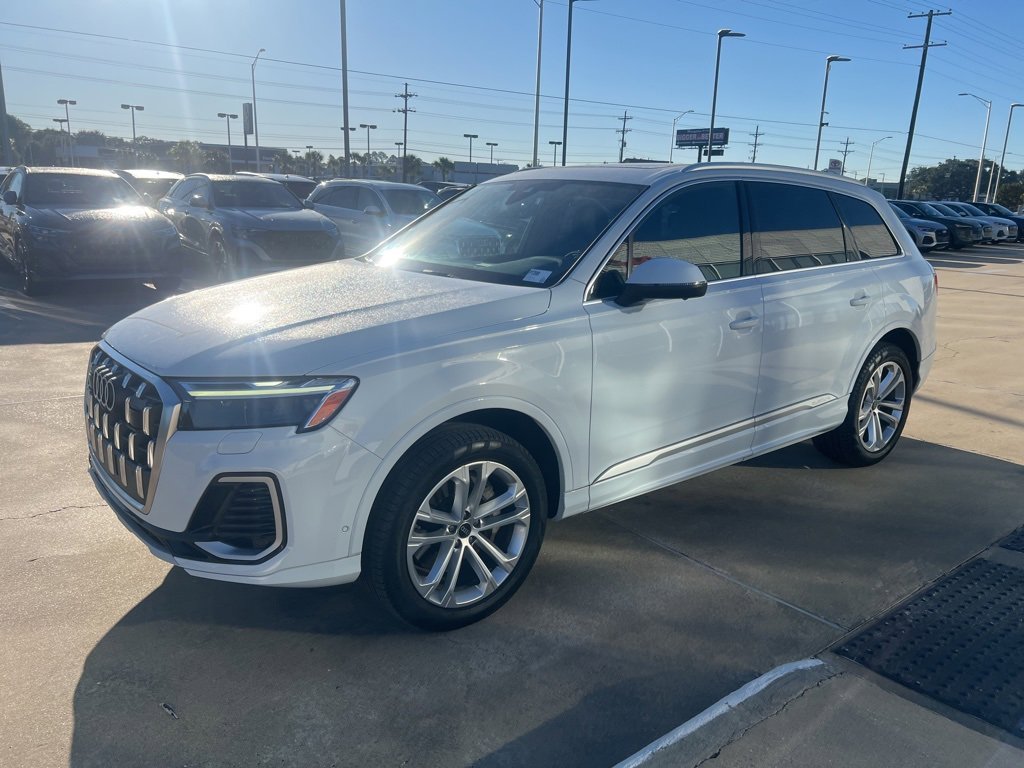 Used 2025 Audi Q7 2.0T Premium