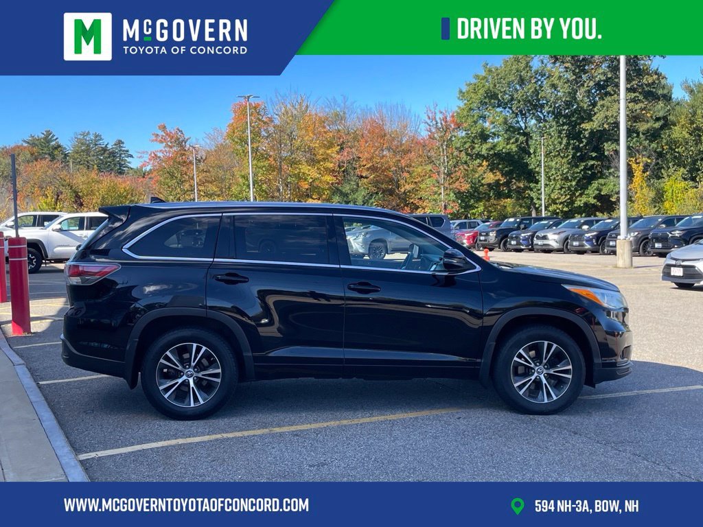 Used 2016 Toyota Highlander XLE AWD/4WD image 6