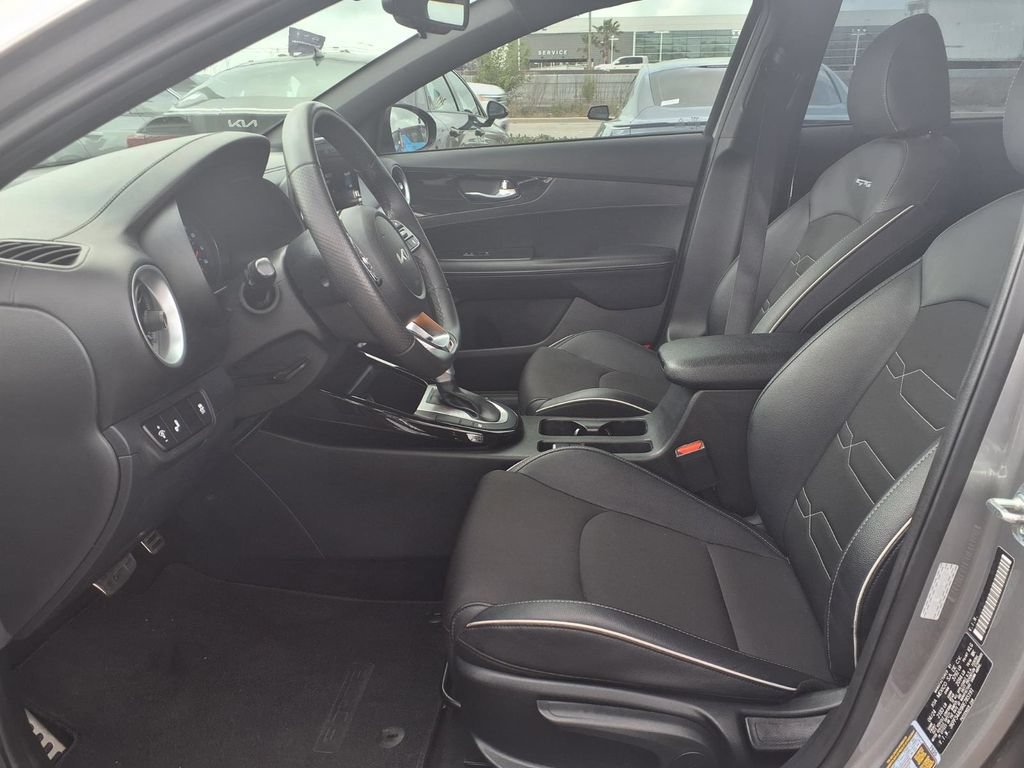 Certified 2024 Kia Forte GT-Line FWD image 16