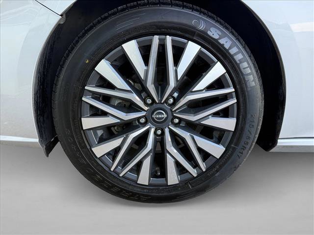 Used 2024 Nissan Altima 2.5 SV FWD image 26