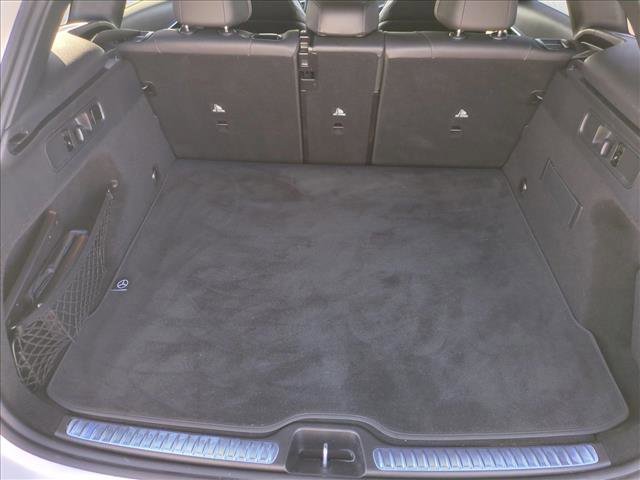 Used 2025 Mercedes-Benz GLC 300 image 6