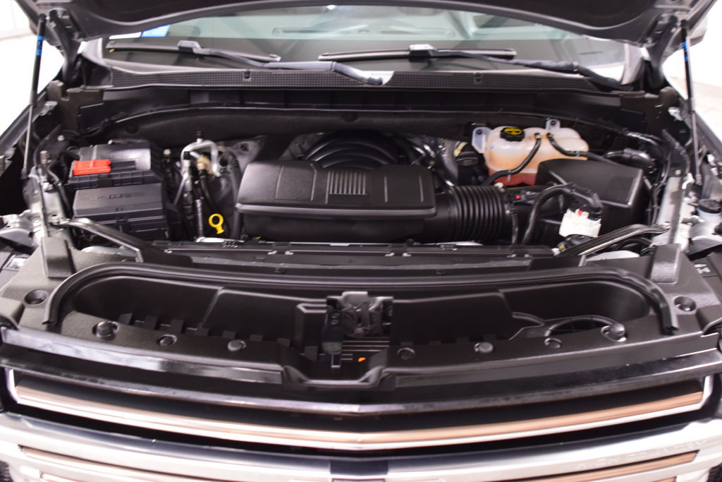 Used 2024 Chevrolet Suburban High Country AWD/4WD image 30