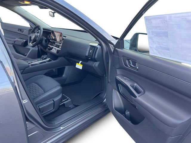 New 2025 Nissan Pathfinder SV image 27