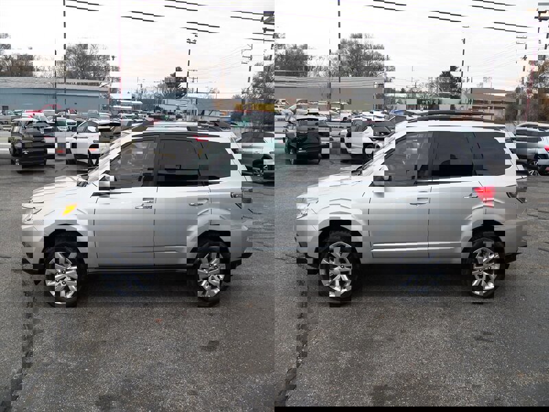 Used 2011 Subaru Forester 2.5X Premium w/ All-Weather Pkg image 6