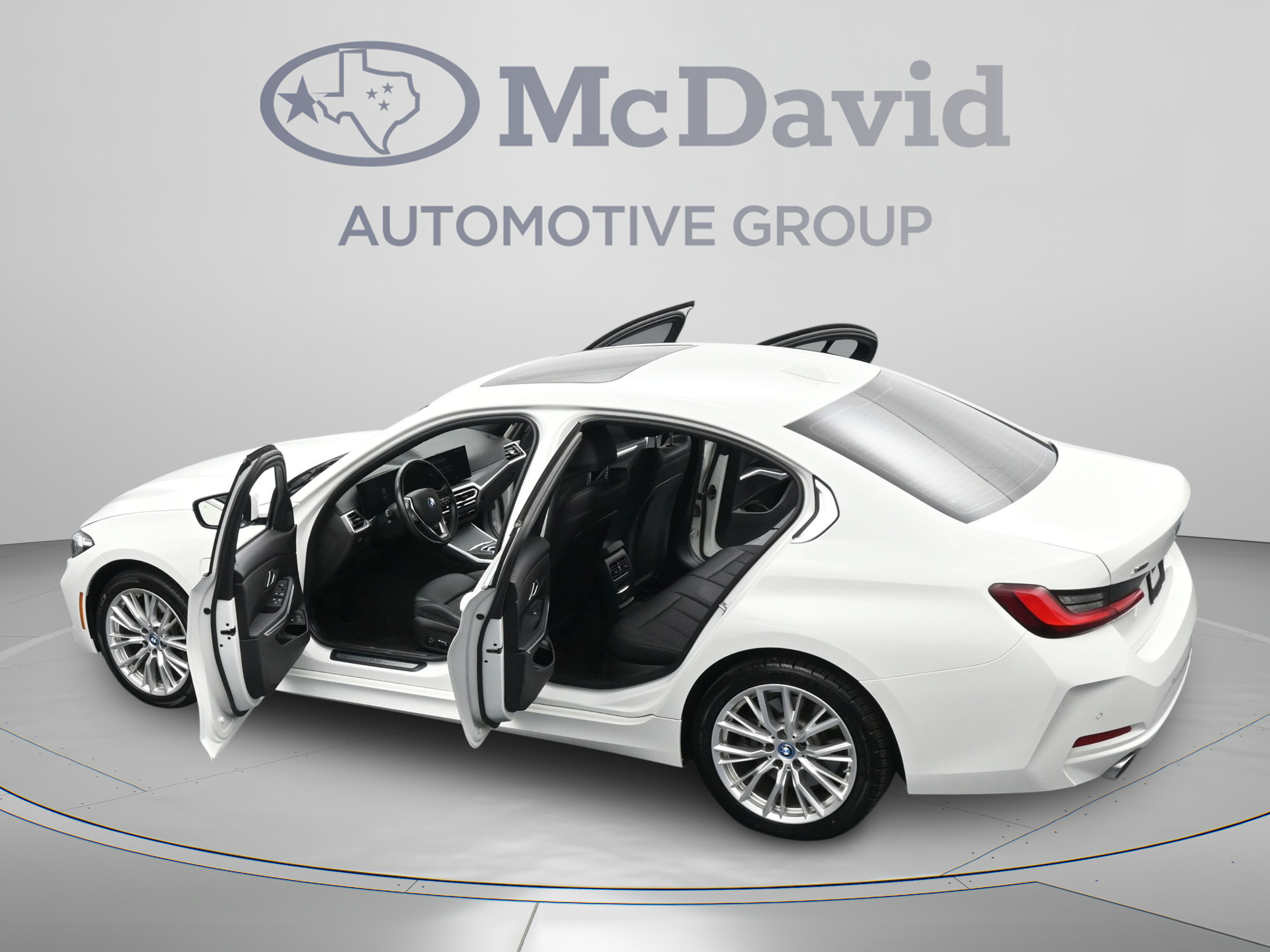 Used 2024 BMW 330e xDrive AWD/4WD image 45