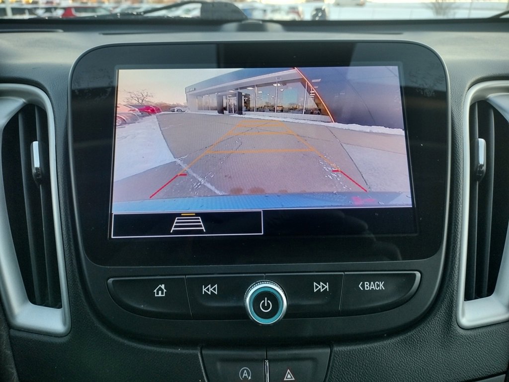 Used 2024 Chevrolet Malibu LT image 4