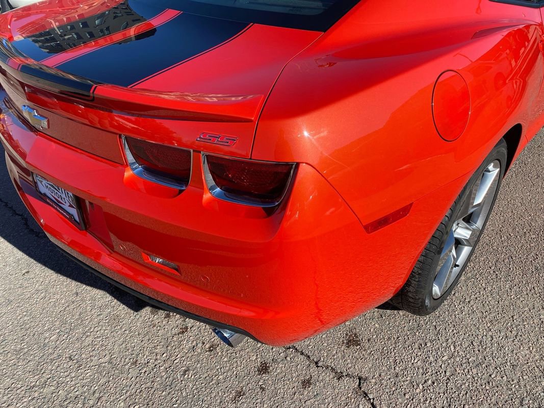 Used 2010 Chevrolet Camaro SS w/ RS Package RWD image 12