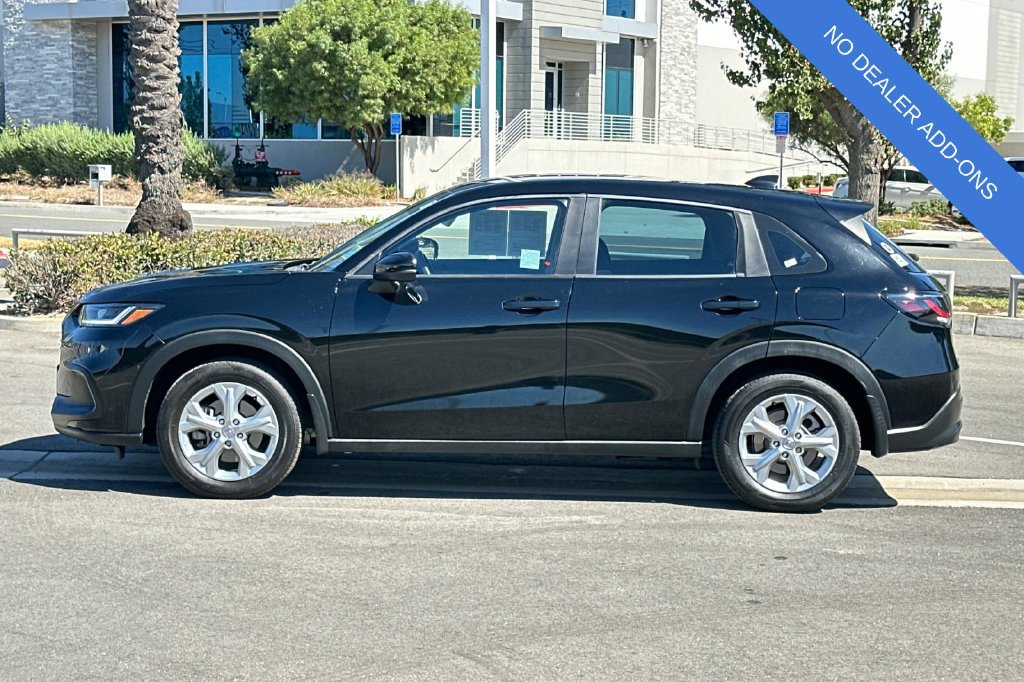 Used 2023 Honda HR-V LX image 7