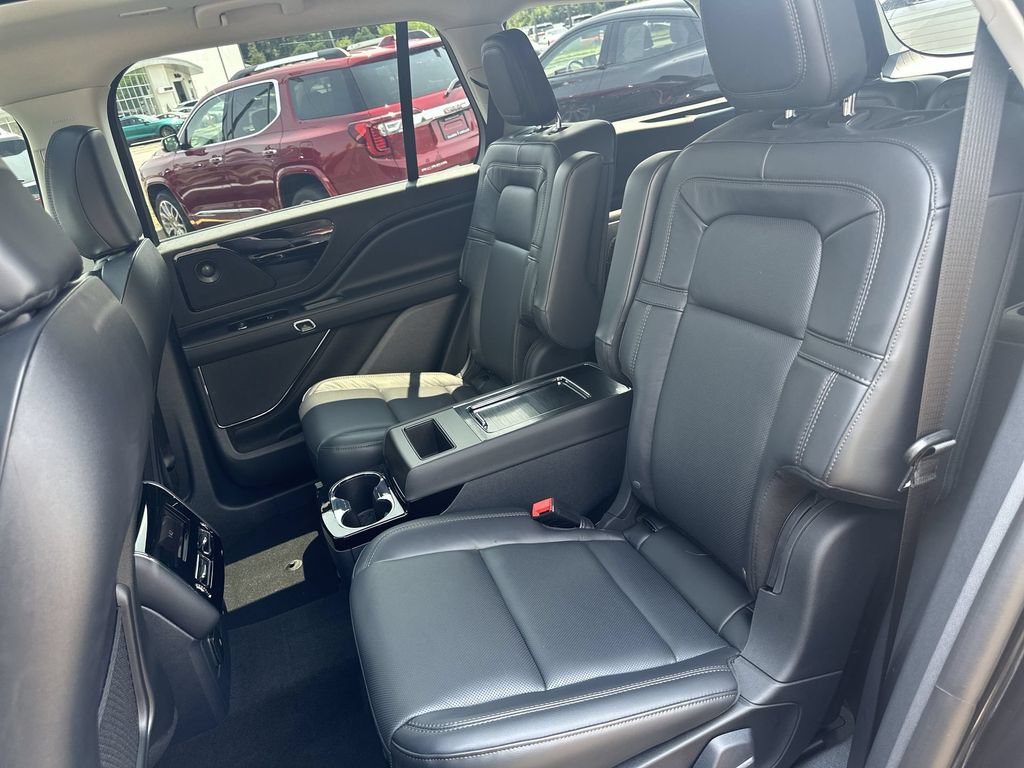 Used 2026 Lincoln Aviator Reserve w/ Jet Appearance Package AWD/4WD image 25