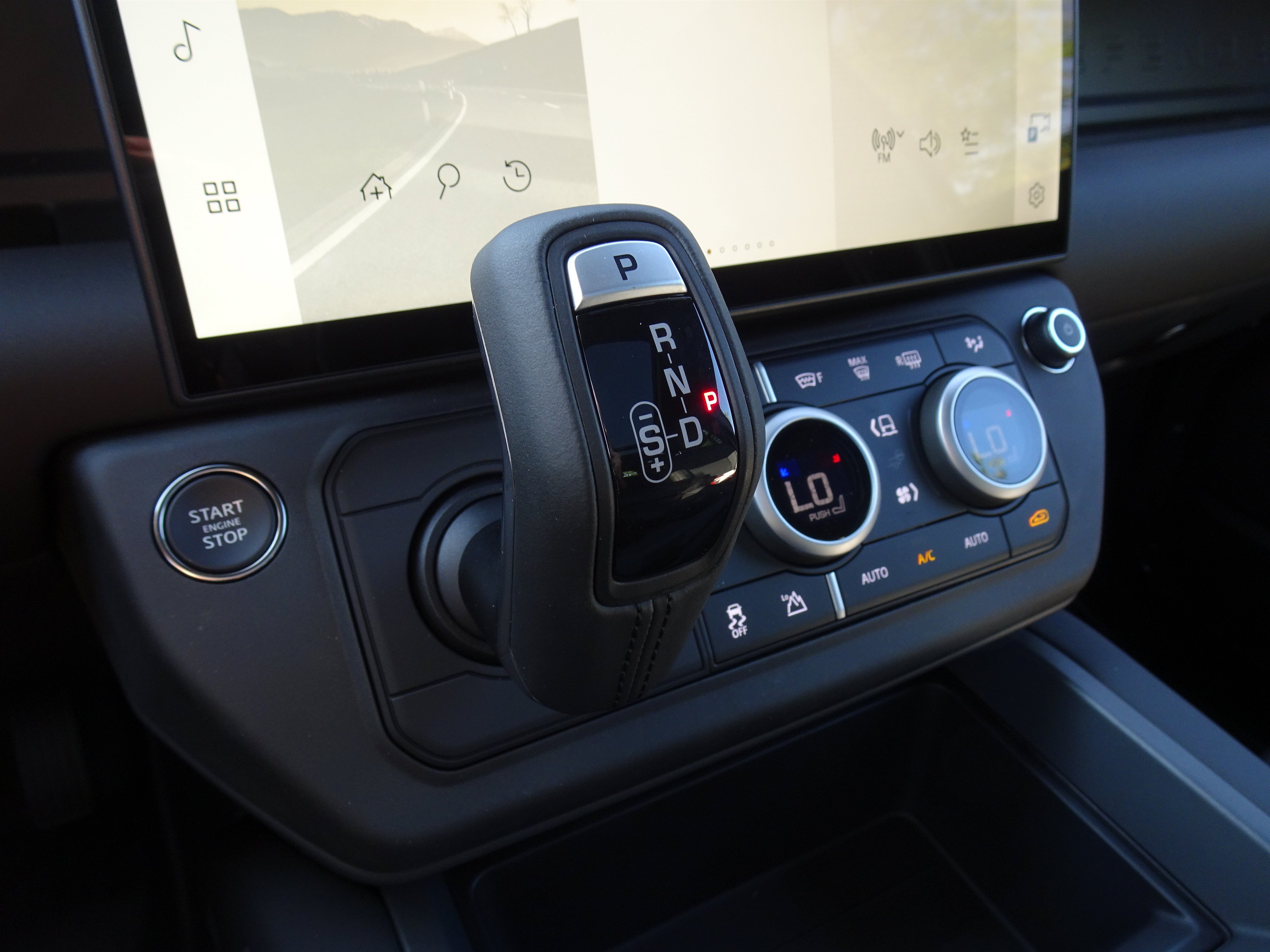 New 2026 Land Rover Defender 110 S AWD/4WD image 25