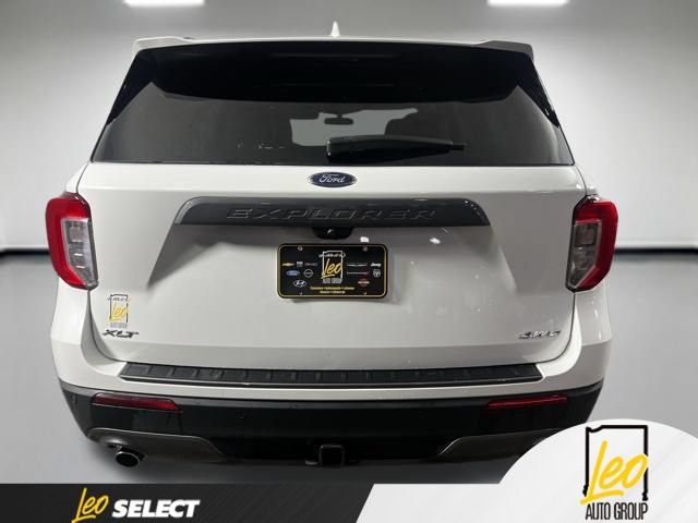 Used 2023 Ford Explorer XLT w/ Equipment Group 202A AWD/4WD image 7