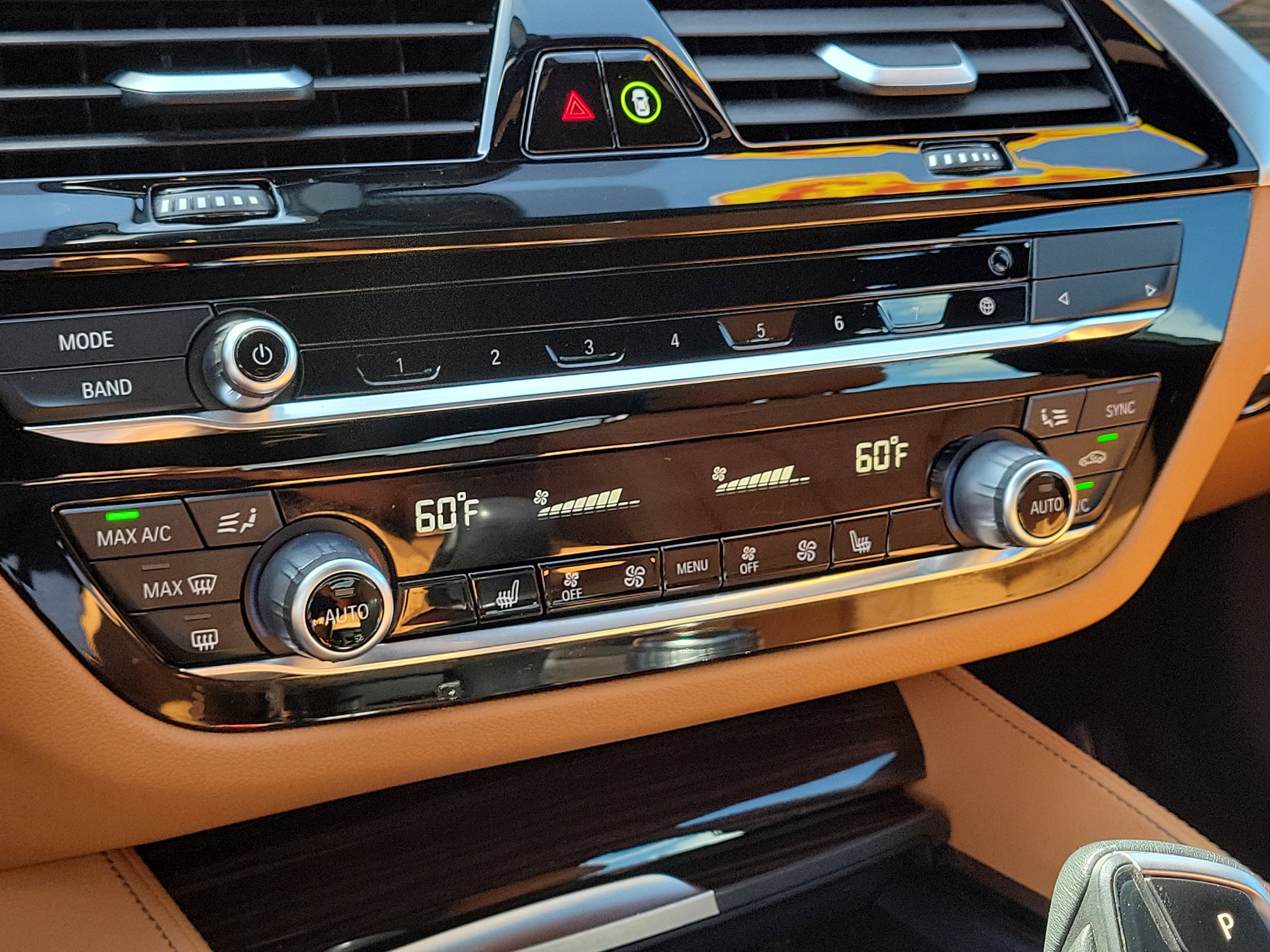 Used 2023 BMW 540i w/ M Sport Package image 25