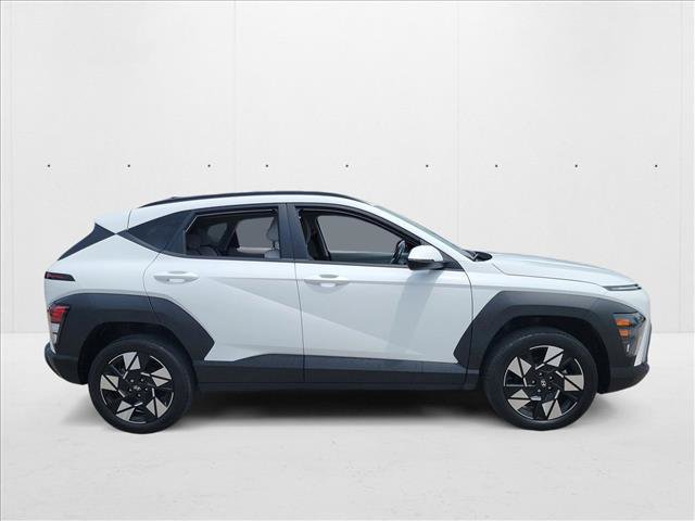 Used 2024 Hyundai Kona SEL w/ Convenience Package image 4