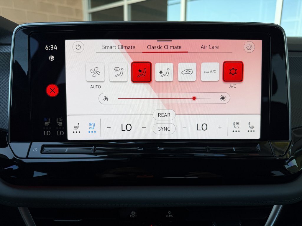 Used 2024 Volkswagen Atlas Peak Edition SEL AWD/4WD image 23