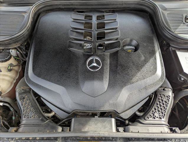 Used 2021 Mercedes-Benz GLS 580 4MATIC image 26