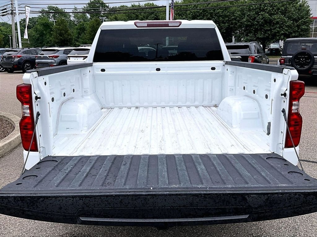 Used 2023 Chevrolet Silverado 1500 LT AWD/4WD image 30