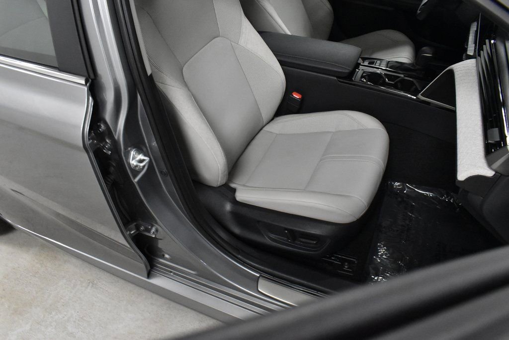 Certified 2025 Toyota Camry XLE image 17