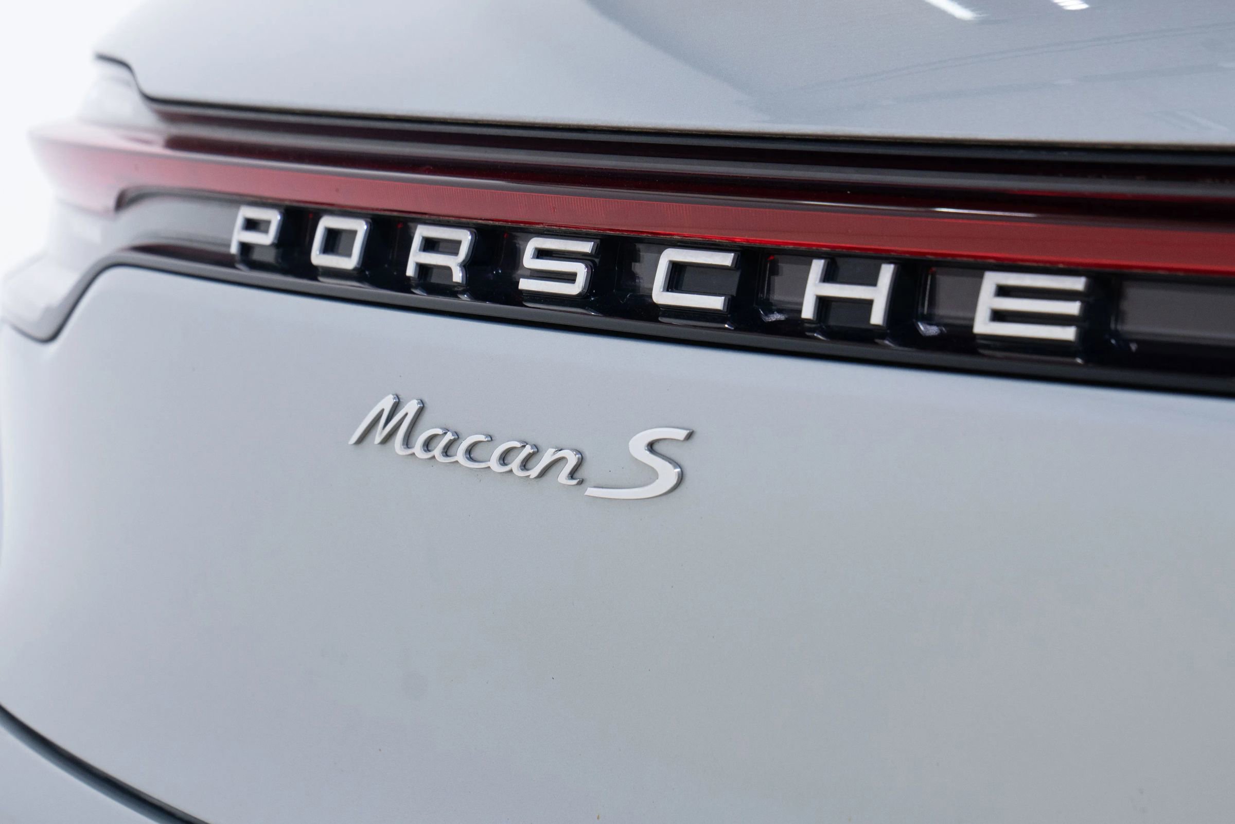 Used 2020 Porsche Macan S image 14