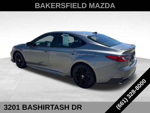 Used 2025 Toyota Camry SE FWD image 3